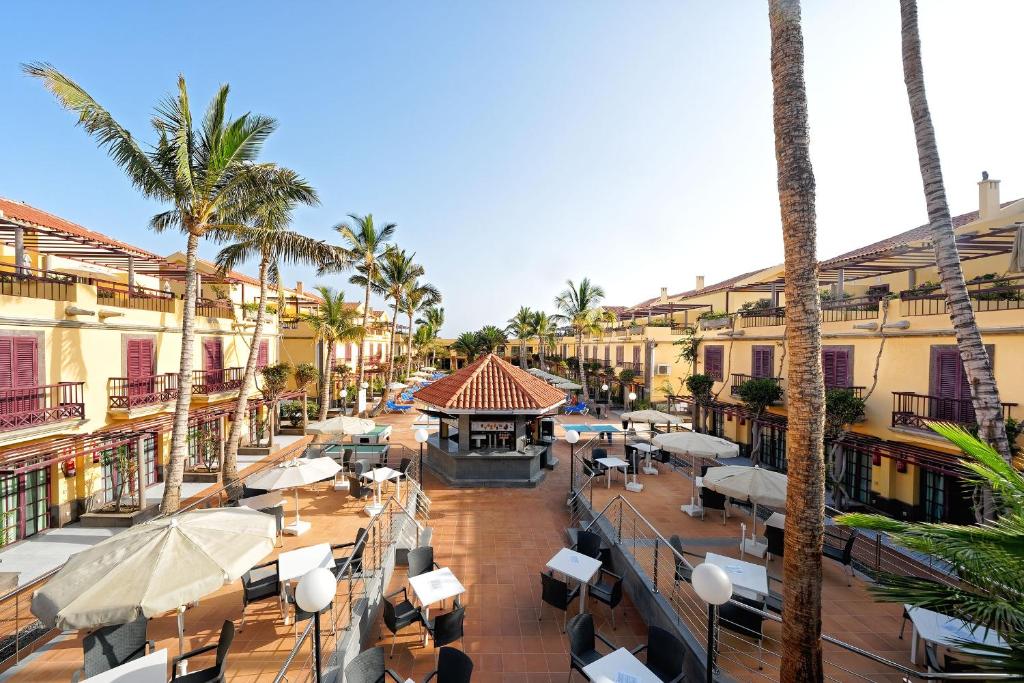 Hotel Maspalomas Oasis Club. Gran Canaria, Spain. Prices and Booking. ::  Aventour - Suomi
